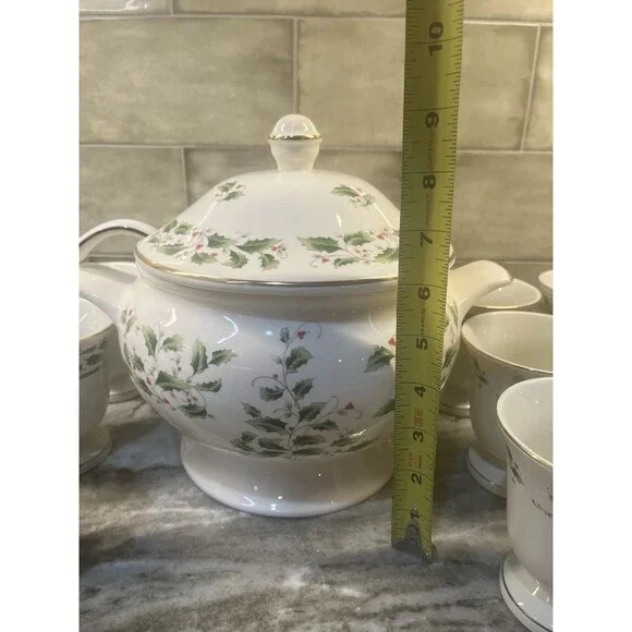 Vintage Royal Limited Holly Holiday Soup TUREEN w/Lid & Ladle AND 12 Cups Berry